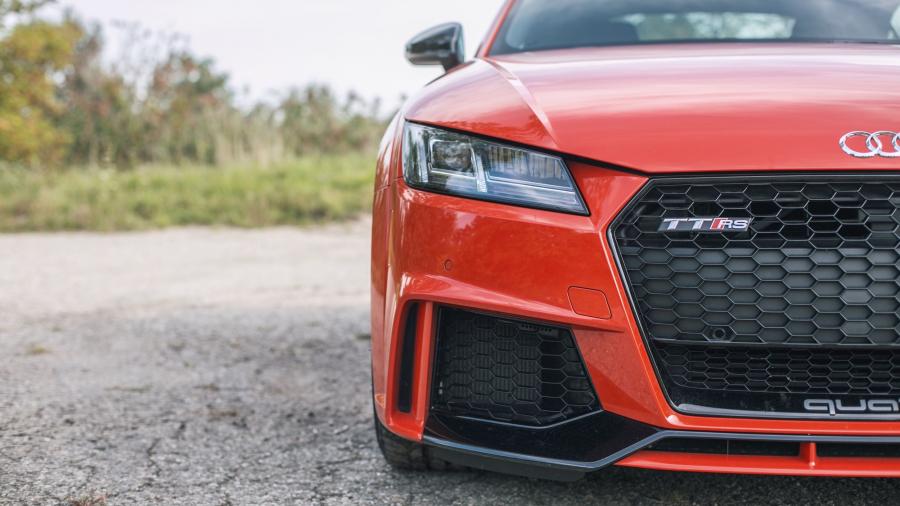 Детали экстерьера Audi TT RS Coupe (8S) 2017 года  (NA) (фото 16 из 36)